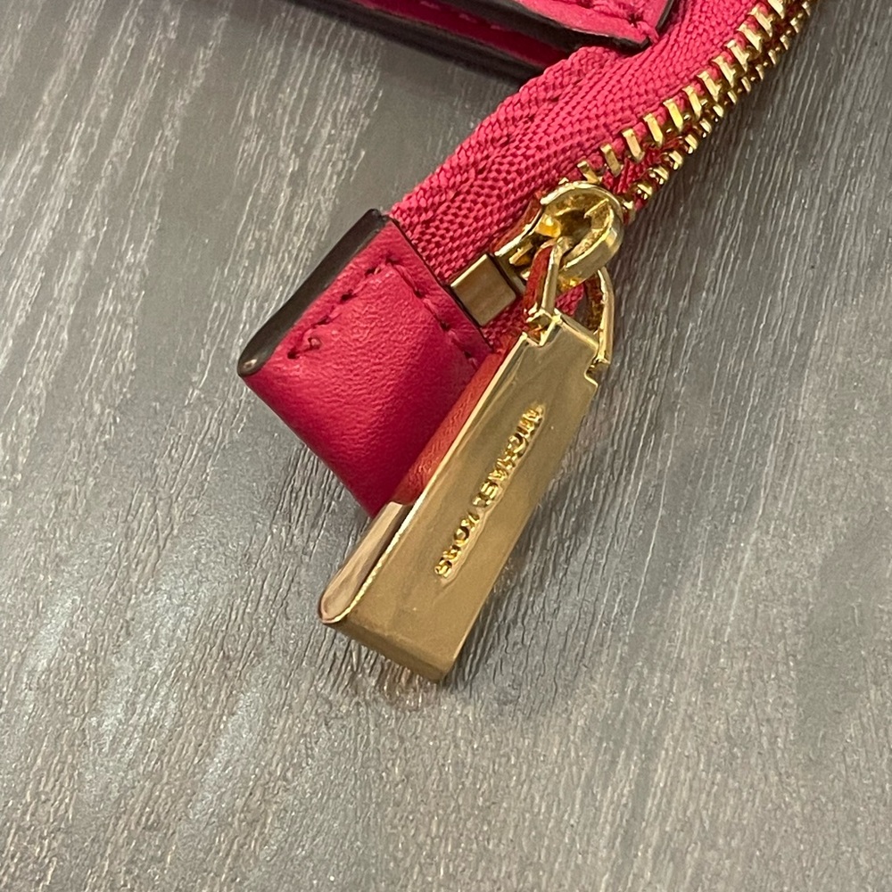 Michael Kors “LOVE” Ultra Pink Gold Studded Wristlet Clutch Leather Bag - Picture 8 of 9